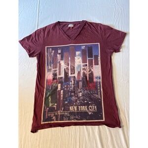 Next V-Neck T-Shirt Mens L Burgundy Good NYC‎ Graphic Print 100% Cotton 132-124